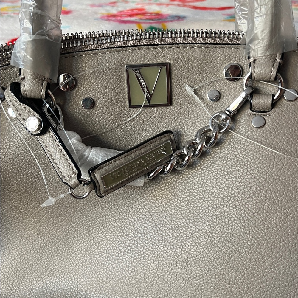 Victoria's Secret Gray Shoulder Bag with Chain Detail - Picture 3 of 4